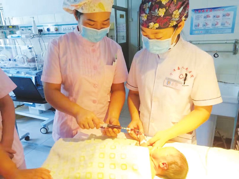 温宿县妇婴监护型护送